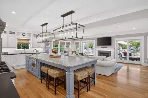 Kitchen - 357 Monomoscoy Rd, Mashpee, MA 02649 photo 1 of 8