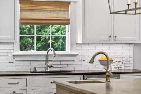 Kitchen - 357 Monomoscoy Rd, Mashpee, MA 02649 photo 6 of 8