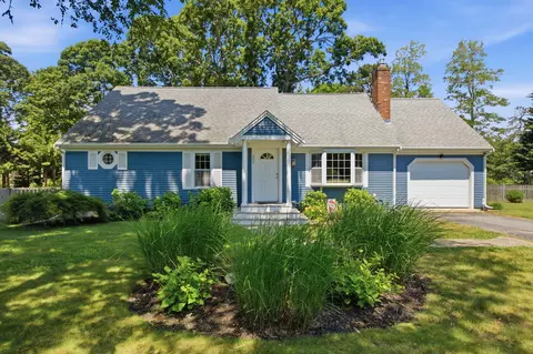 205 S Eastham St, Eastham, MA 02642