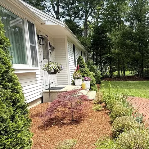 Exterior - 48 Bridgets Path, Centerville, MA 02632 photo 3 of 7
