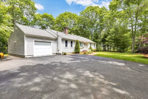 Exterior - 48 Bridgets Path, Centerville, MA 02632 photo 4 of 7