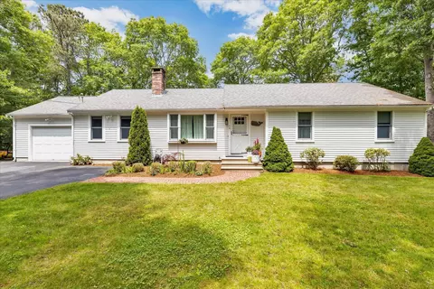 Exterior - 48 Bridgets Path, Centerville, MA 02632 photo 2 of 7