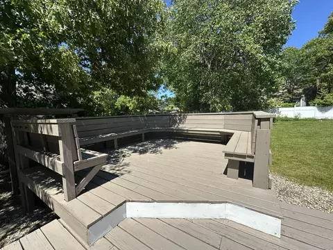 Exterior - 3 Windmill Rd, Buzzards Bay, MA 02532 photo 8 of 17