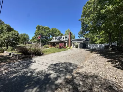 Exterior - 3 Windmill Rd, Buzzards Bay, MA 02532 photo 12 of 17