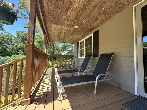 Exterior - 3 Windmill Rd, Buzzards Bay, MA 02532 photo 10 of 17