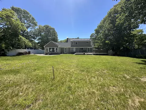 Exterior - 3 Windmill Rd, Buzzards Bay, MA 02532 photo 5 of 17
