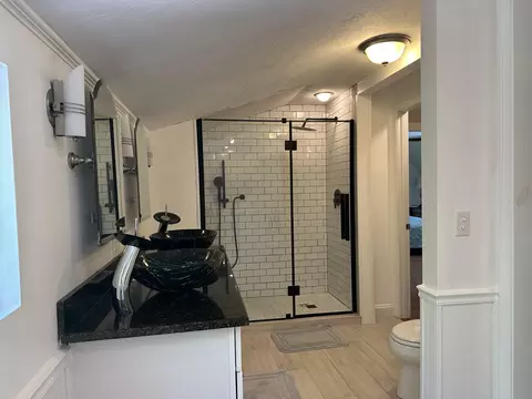Bath - 3 Windmill Rd, Buzzards Bay, MA 02532 photo 3 of 3