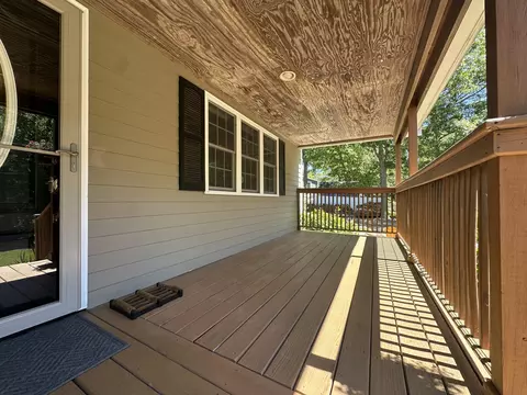 Exterior - 3 Windmill Rd, Buzzards Bay, MA 02532 photo 9 of 17