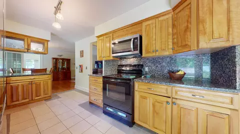 Kitchen - 3 Windmill Rd, Buzzards Bay, MA 02532 photo 4 of 4