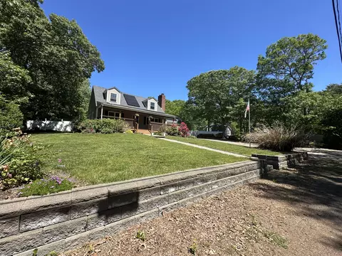 Exterior - 3 Windmill Rd, Buzzards Bay, MA 02532 photo 14 of 17
