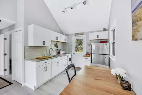200 Pilgrim Spring Rd UNIT B, Wellfleet, MA 02667 photo 8