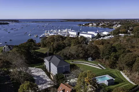 48 Red Brook Harbor Rd, Cataumet, MA 02534