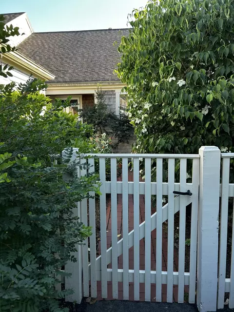 206 Kates Path UNIT 206, Yarmouth Port, MA 02675