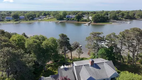17 Cove Ln, West Dennis, MA 02670