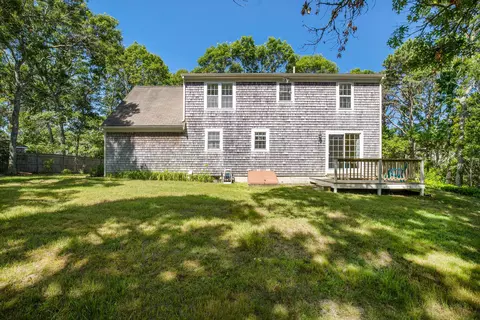 Exterior - 29 Carleton Dr, Mashpee, MA 02649 photo 4 of 5