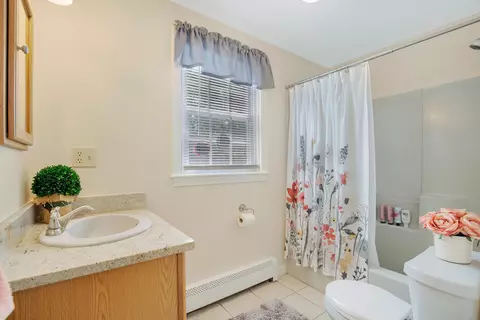 Bath - 29 Carleton Dr, Mashpee, MA 02649 photo 1 of 2