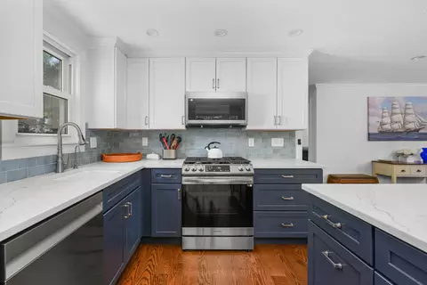 Kitchen - 156 Red Brook Rd, Teaticket, MA 02536 photo 4 of 5