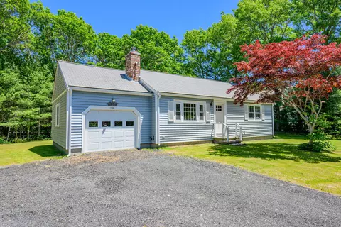 Exterior - 156 Red Brook Rd, Teaticket, MA 02536 photo 2 of 9