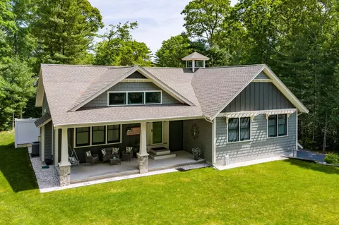 14 Valley Brook Rd, Centerville, MA 02632