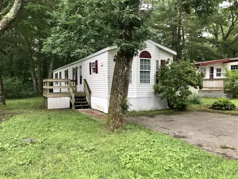 300 Nathan Ellis Hwy #3, Mashpee, MA 02649