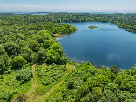 149 Monument Rd, Orleans, MA 02653