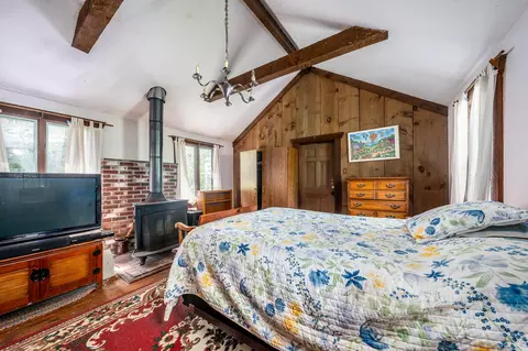 Bedroom - 228 Phinneys Ln, Centerville, MA 02632 photo 1 of 4