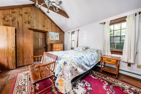 Bedroom - 228 Phinneys Ln, Centerville, MA 02632 photo 2 of 4