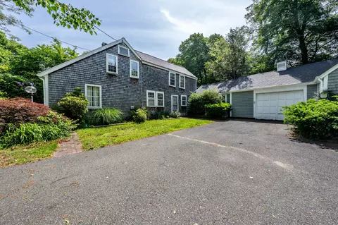 Exterior - 228 Phinneys Ln, Centerville, MA 02632 photo 5 of 9