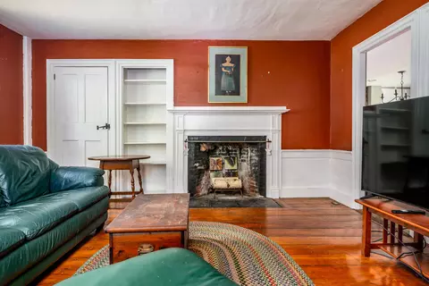 Living - 228 Phinneys Ln, Centerville, MA 02632 photo 2 of 3