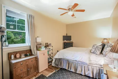 Bedroom - 110 Wheeler Rd, Mashpee, MA 02649 photo 4 of 5