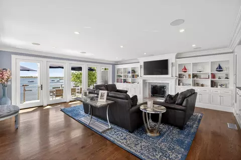 994 Main St, Cotuit, MA 02635 photo 8