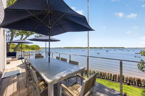 994 Main St, Cotuit, MA 02635 photo 4