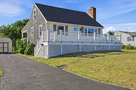 57 Academy Dr, Buzzards Bay, MA 02532 photo 4
