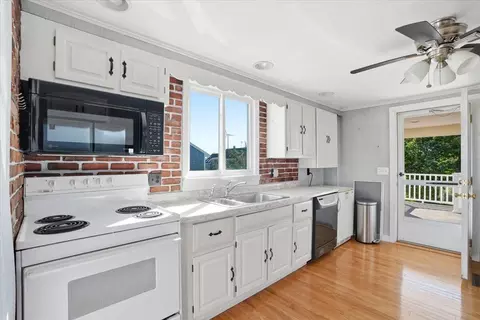 57 Academy Dr, Buzzards Bay, MA 02532 photo 17