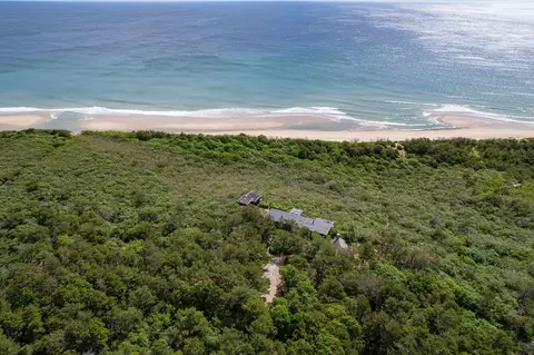 1100 Ocean View Dr, Wellfleet, MA 02667