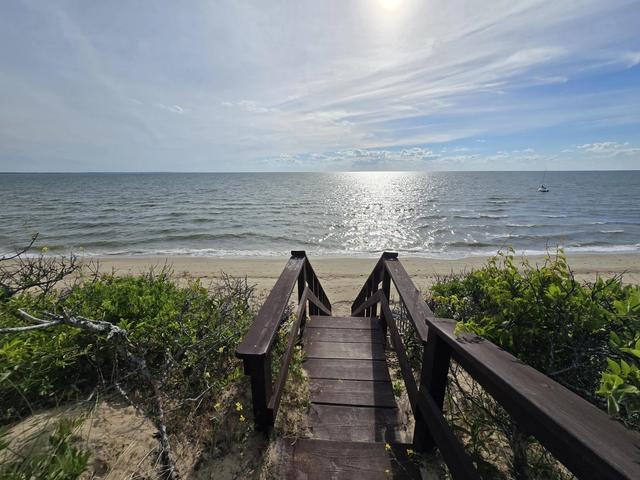 60 Billingsgate Ave, Eastham, MA 02642