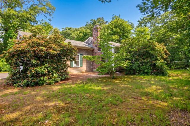 65 Richardson Rd, Centerville, MA 02632