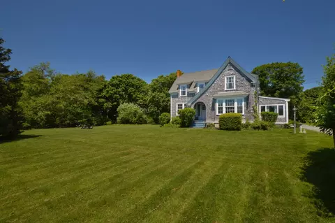 66 Fresh River Ln, Falmouth, MA 02540