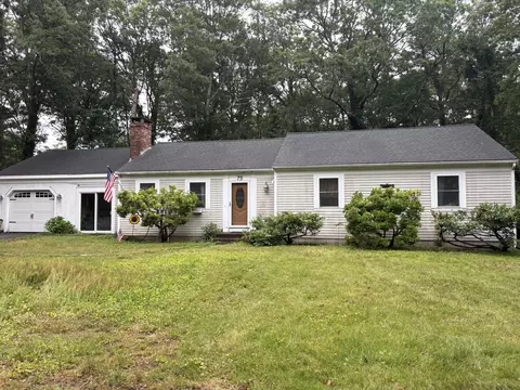 75 Mulford St, South Yarmouth, MA 02664