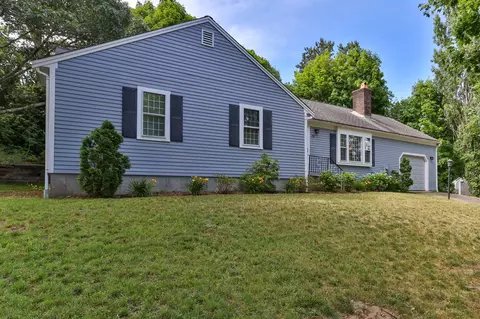 89 Pompano Rd, Yarmouth Port, MA 02675