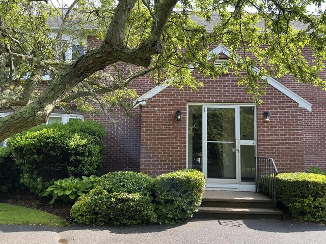 775 W Main St #1, Hyannis, MA 02601