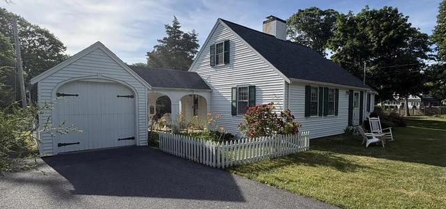 455 Shore Rd, Monument Beach, MA 02553
