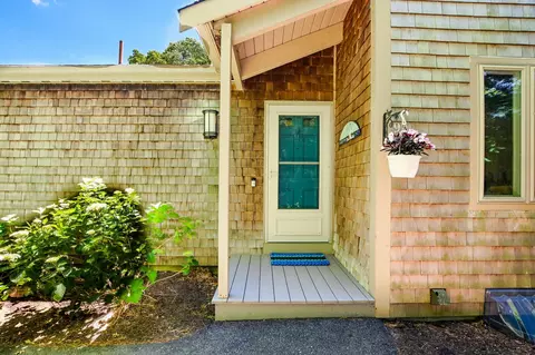 96 Shoreland Path UNIT 96, Teaticket, MA 02536