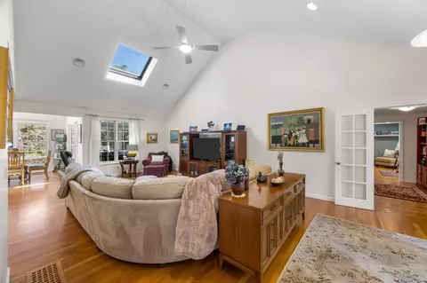 35 Sands Rd, Eastham, MA 02642 photo 10