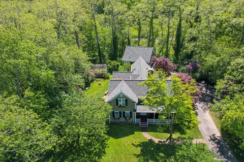 18 Old County Rd, Sandwich, MA 02563