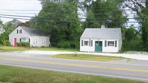 1134 1142 Main St, Chatham, MA 02633