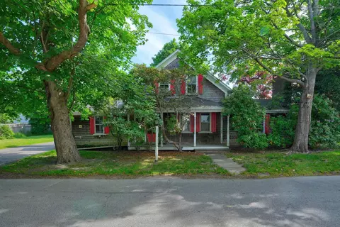 49 High St, Edgartown, MA 02539