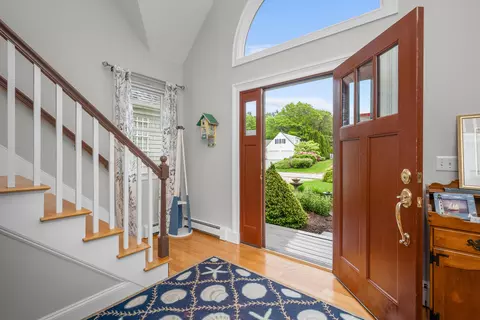 35 Bayshore Dr, Mashpee, MA 02649 photo 8