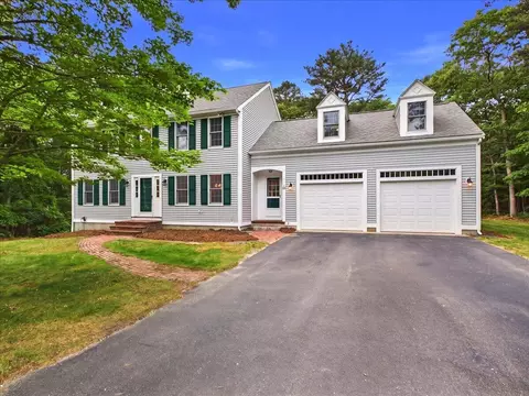 52 Barque Cir, South Dennis, MA 02660
