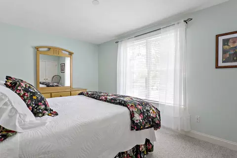Bedroom - 5 Mayfair Ct UNIT 5, Mashpee, MA 02649 photo 3 of 3